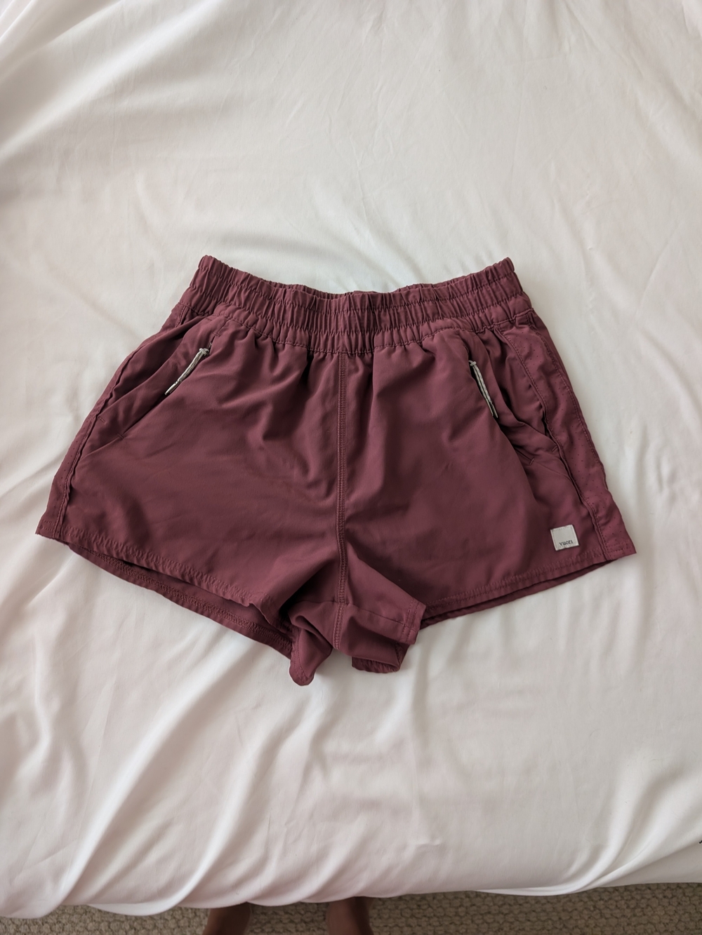 VUORI DASH SHORTS IN DESERT ROSE S